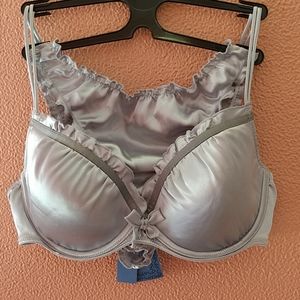 COMING Vera Wang RARE SATIN.SET 6/M Thong & 36C UNDERWIRE "White Silver" NWT
